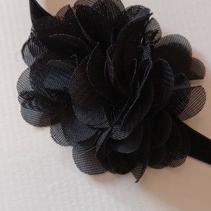Choker with black flower
